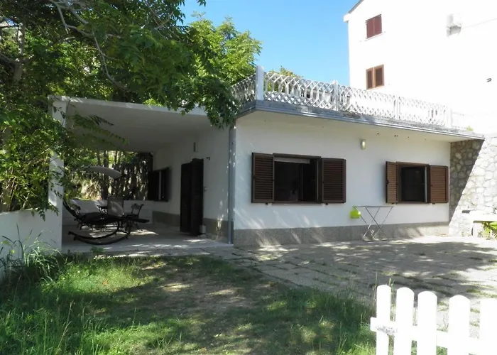 Apartmán Charmante In Mit Eigener Terrasse By Interhome Baška